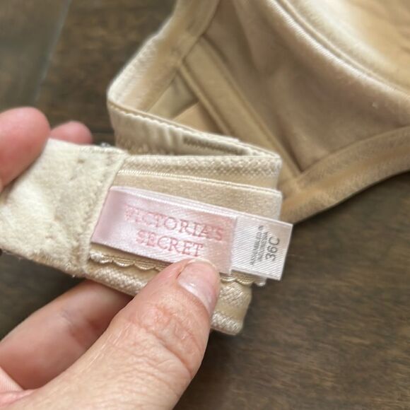 Victoria’s Secret beige nude strapless bra Sz- 36C - Picture 5 of 9